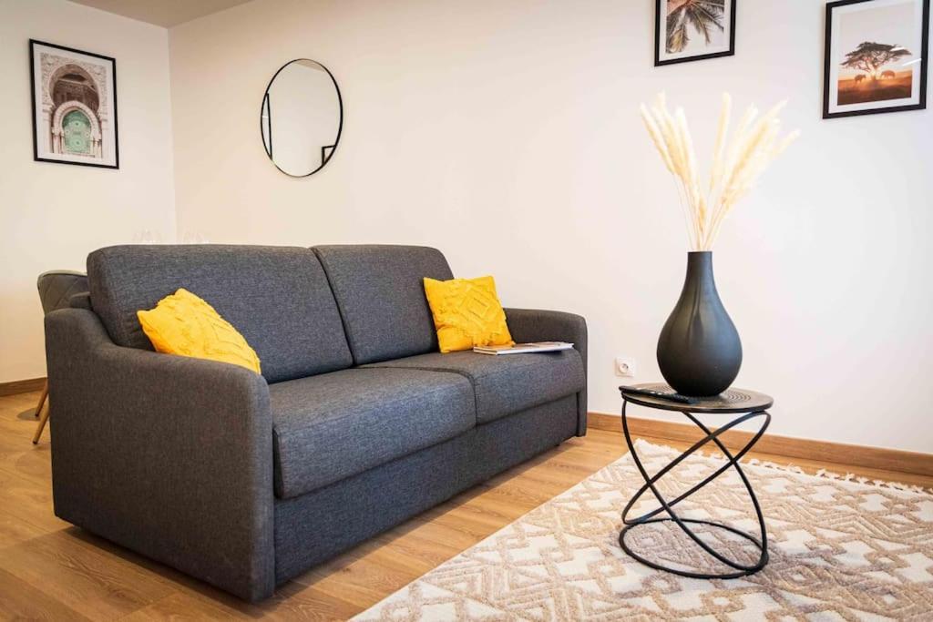 L'Albatros 007 - Hypercentre * Cosy * Wifi Appartement Saint-Quentin  Buitenkant foto